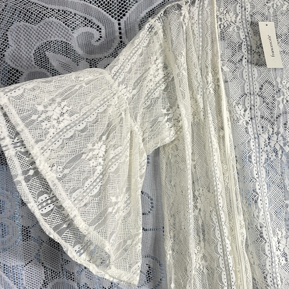 🍎Francesca’s - Ivory Swim Coverup - Picture 2 of 7